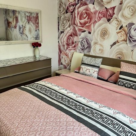 Ferienwohnung Kuhn Етенхайм Екстериор снимка
